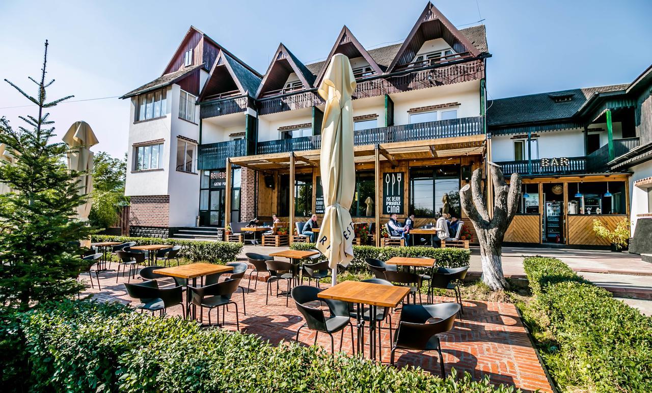 Pensiunea Belvedere Hotel Târgu Neamț Exterior photo