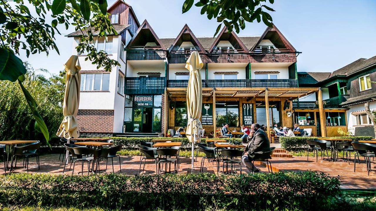 Pensiunea Belvedere Hotel Târgu Neamț Exterior photo