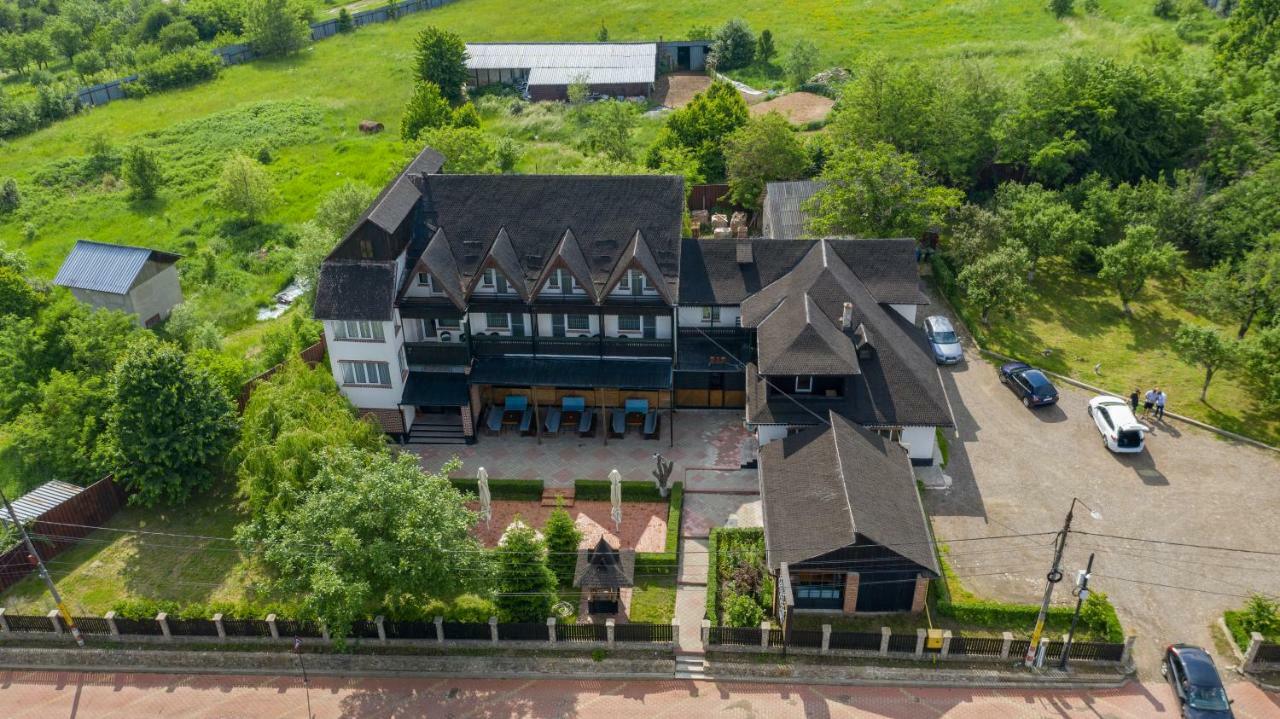 Pensiunea Belvedere Hotel Târgu Neamț Exterior photo